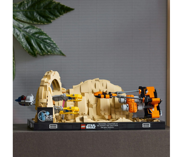 LEGO Star Wars™ 75380 Diorama: Wyścig ścigaczy w Mos Espa - 1279511 - zdjęcie 11